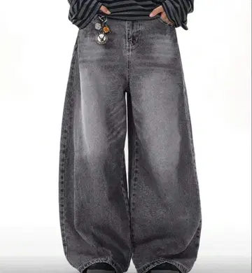 그레이 데미지 가공 와이드 팬츠