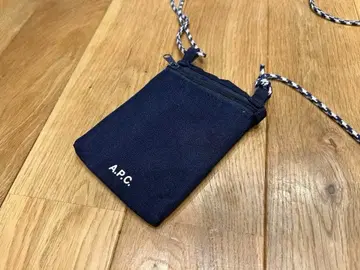 A.P.C 사코슈 코인 케이스