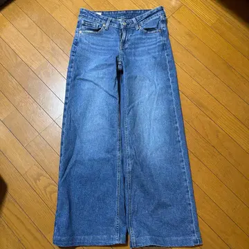 GAP LOW RISE STRIDE 와이드 레그 데님 25 / 0R