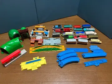 프라레일 기차 모형과 레일 세트