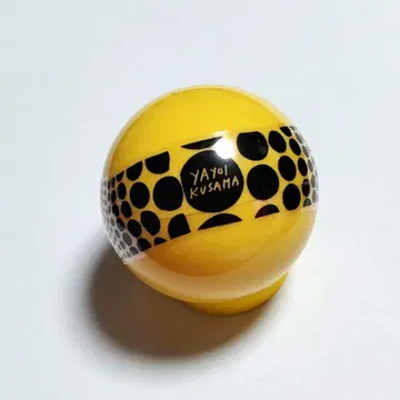 미개봉 쿠사마 야요이 키링 호박 옐로우 컬러