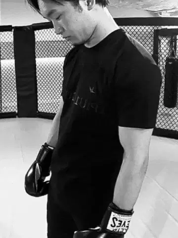 matin avenir 1piu 우노피우노우과레토레 콜라보T셔츠