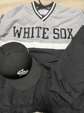 화이트 양말 점퍼 뉴에라 세트