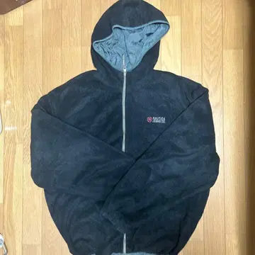 리버서블 후드 부착 플리스 자켓 풀오버