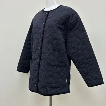 To b. by agnes b. 스타 퀼팅 자켓 블랙