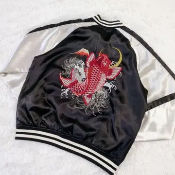 새상품급 카라쿠리타마시 잉어 꽃 자수 봄버 자켓 바시티 자켓 블랙 화이트