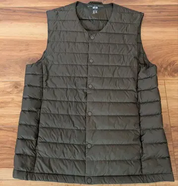 유니클로 UNIQLO 울트라 라이트 다운 V넥 베스트 [ S ] 브라운