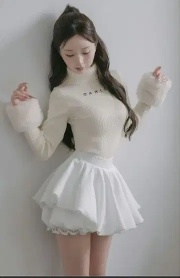 다리치 볼륨 벌룬 미니 스커트 FREE