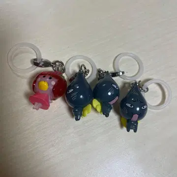 애니메이션 캐릭터 스트랩 포함 피규어 4개 세트