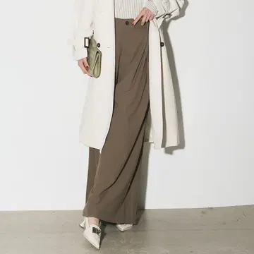 ANDREA&Co. 투 턱 와이드 트라우저 모카