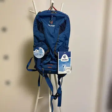 새상품 도이터 백팩 블루 파랑 경량 자전거 deuter