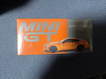 MINI GT 1/64 [ LB WORKS ] 포드 머스탱 LB 골드
