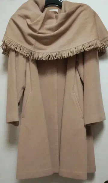 Lilianatori 베이지 롱 코트 숄 포함