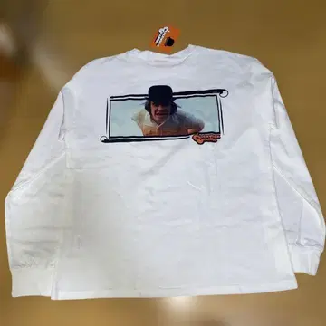 [ 팔로우 할인 진행 중 ] 시계태엽 오렌지 티셔츠 L 사이즈