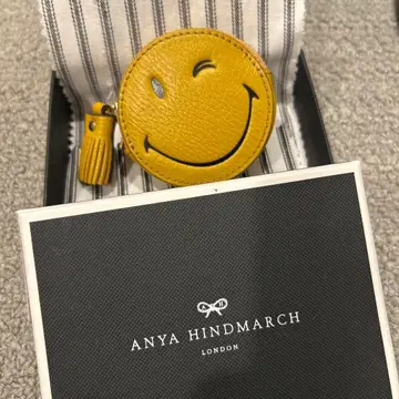 미사용 새상품 안야 힌드마치 스마일 윙크 코인 케이스