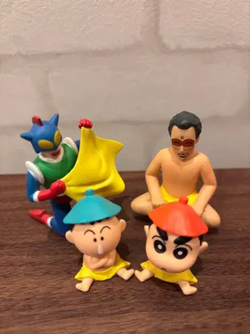 짱구는 못말려 사우나 피규어 세트