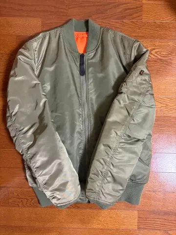 Alpha MA-1 플라이트 자켓