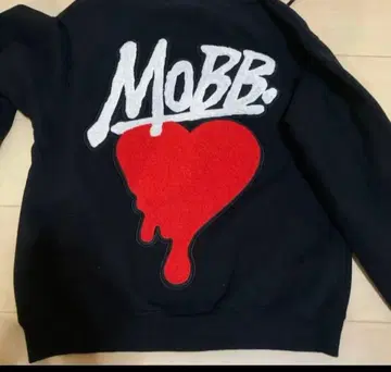 MOBB 후드티