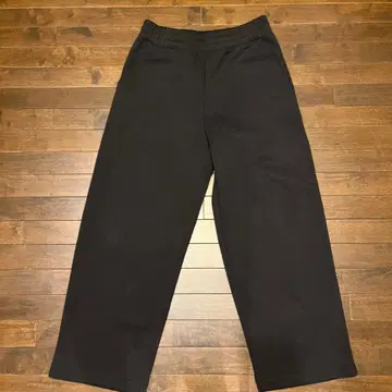 UNIQLO C 맨투맨 와이드 팬츠 블랙