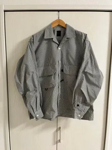 다이와피어39 오픈 카라 셔츠