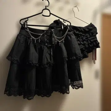 577 ROMWE 지뢰계 블랙 플레어 스커트 프릴 M