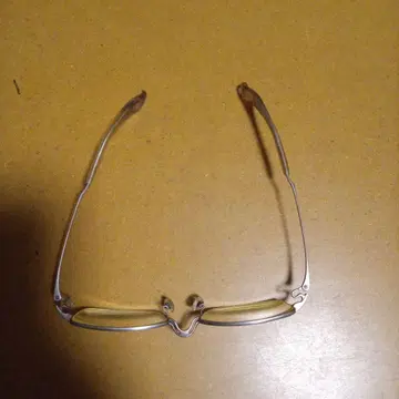 9999 실버 티타늄 안경