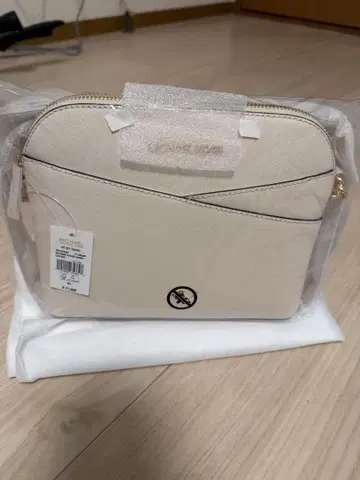 화이트 숄더백 중형 택 포함