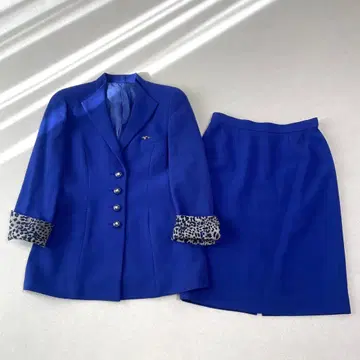 긴자 매기 maggy 레오파드 로얄 블루 스커트 수트 셋업