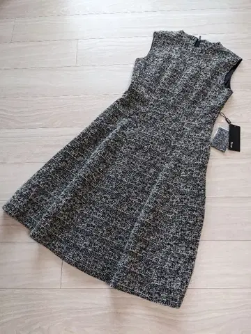 Rene 이탈리아제 원단 트위드 플레어 원피스 36 블랙&화이트