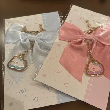 하늘을 나는 부즈 구름 모양 리본 키링 2개 세트