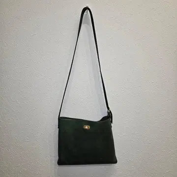 핸더 스킴 그린 가죽 숄더백