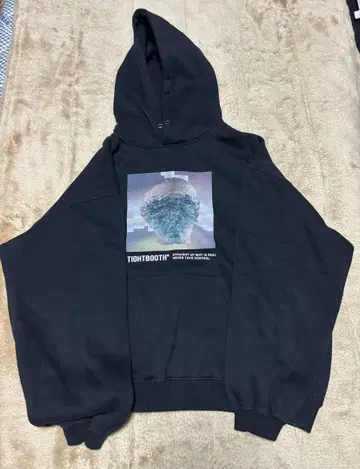 TIGHTBOOTH 후드티 (후드 부분 끈 없음)