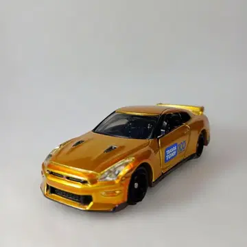 닛산 NISSAN GT-R 타카라토미 100주년 기념 토미카 S1/62