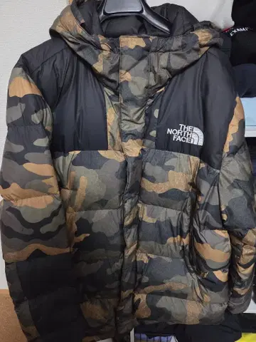 THE NORTH FACE 카모 패턴 다운 자켓 L 사이즈