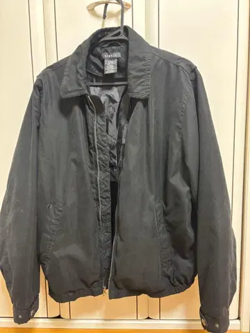 GEORGE 블랙 점퍼