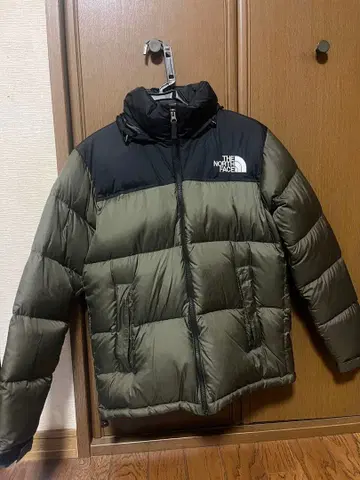 THE NORTH FACE 다운 자켓 M 사이즈 카키 계열