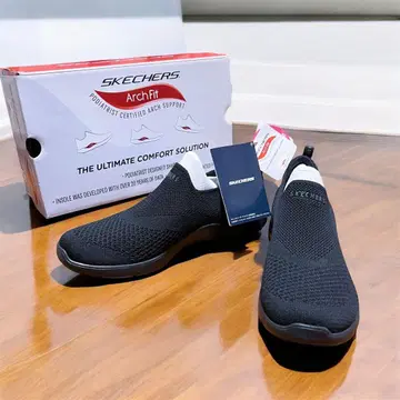[ 미사용 새상품 ] SKECHERS 스케쳐스 아치핏 24cm