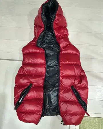 DUVETICA 빨간색 다운 베스트 46
