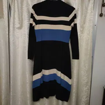 스트라이프 니트 원피스 하이넥