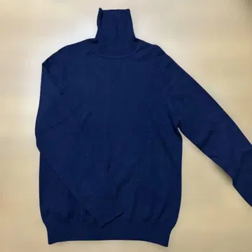 유니클로 캐시미어 100% 터틀넥 니트 XL 네이비
