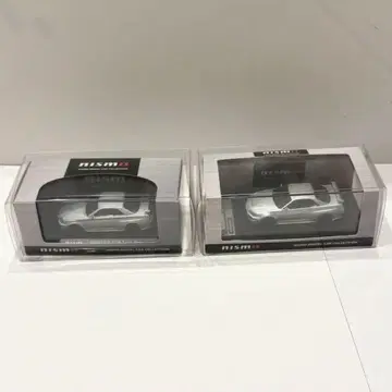 Nismo R34 GT-R Z-tune / 1:64 스케일 / 실버 마감