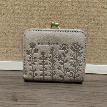 zucchero 꽃무늬 엠보싱 그레이 접이식 지갑