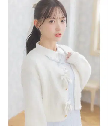 suyunn 스유니 벨로아 리본 포함 하트 단추 샤기 니트 가디건