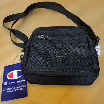 Champion 숄더백 블랙 17 x 18 x 6cm