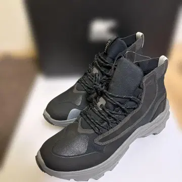 새상품 소렐 SOREL 스니커즈 28.5cm 블랙