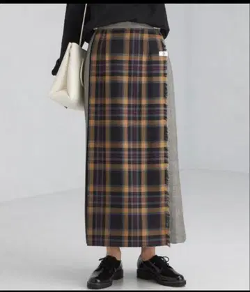 [별주] 오닐 오브 더블린 패널 이지 88 퀼트 스커트