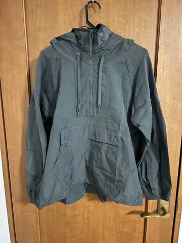 [ 미사용 새상품 정가 17000엔 ] M 사이즈 차콜 그레이 아우터