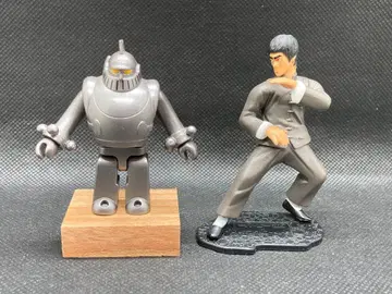철인 28호 큐브릭과 브루스 리 피규어 세트