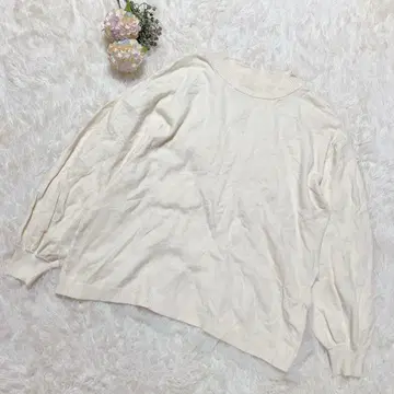 MECUDUM 튤 절개 니트 스웨터 화이트 아이보리 성숙/러블리