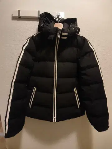 LOVELLESS 블랙 다운 자켓 M